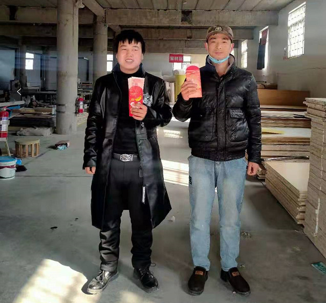 冰球突破豪华版网址商装春节慰问送温暖，情系职工暖人心