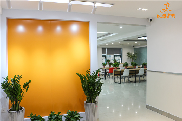 冰球突破豪华版网址商装过渡办公室投入使用