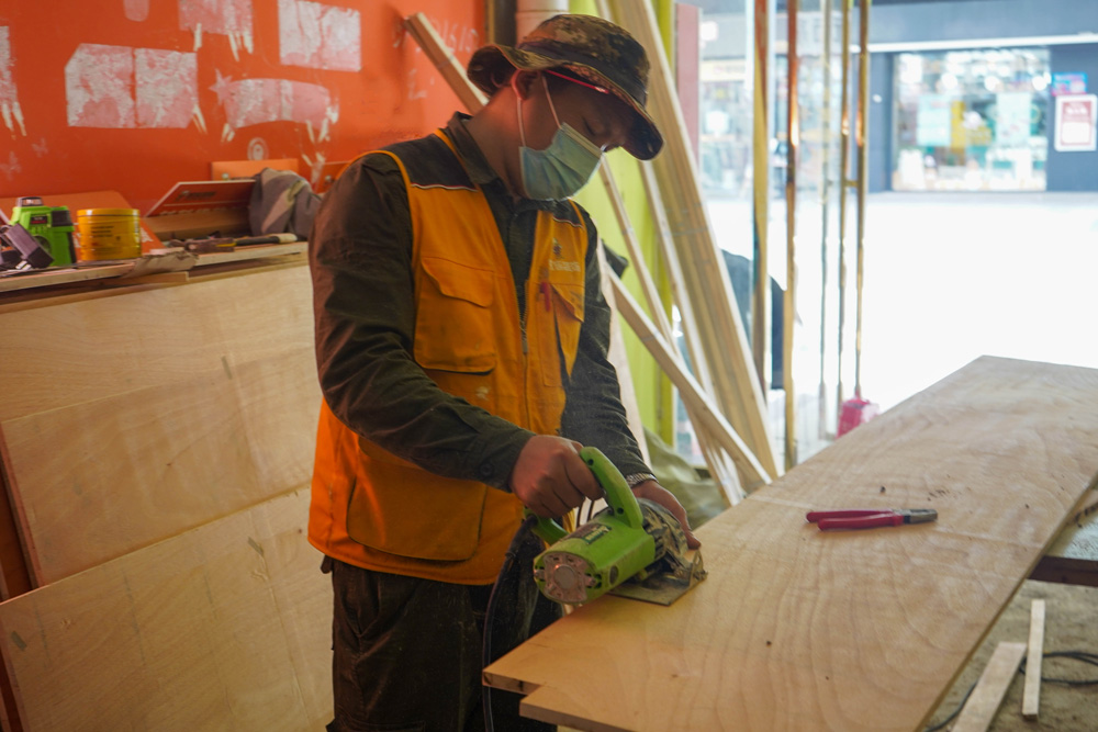 郑州中原区华强广场稻道米粉装修中