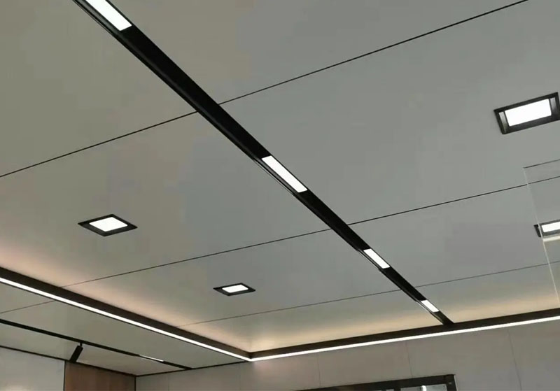 吊顶的知识分享 ：蜂窝板和铝扣板